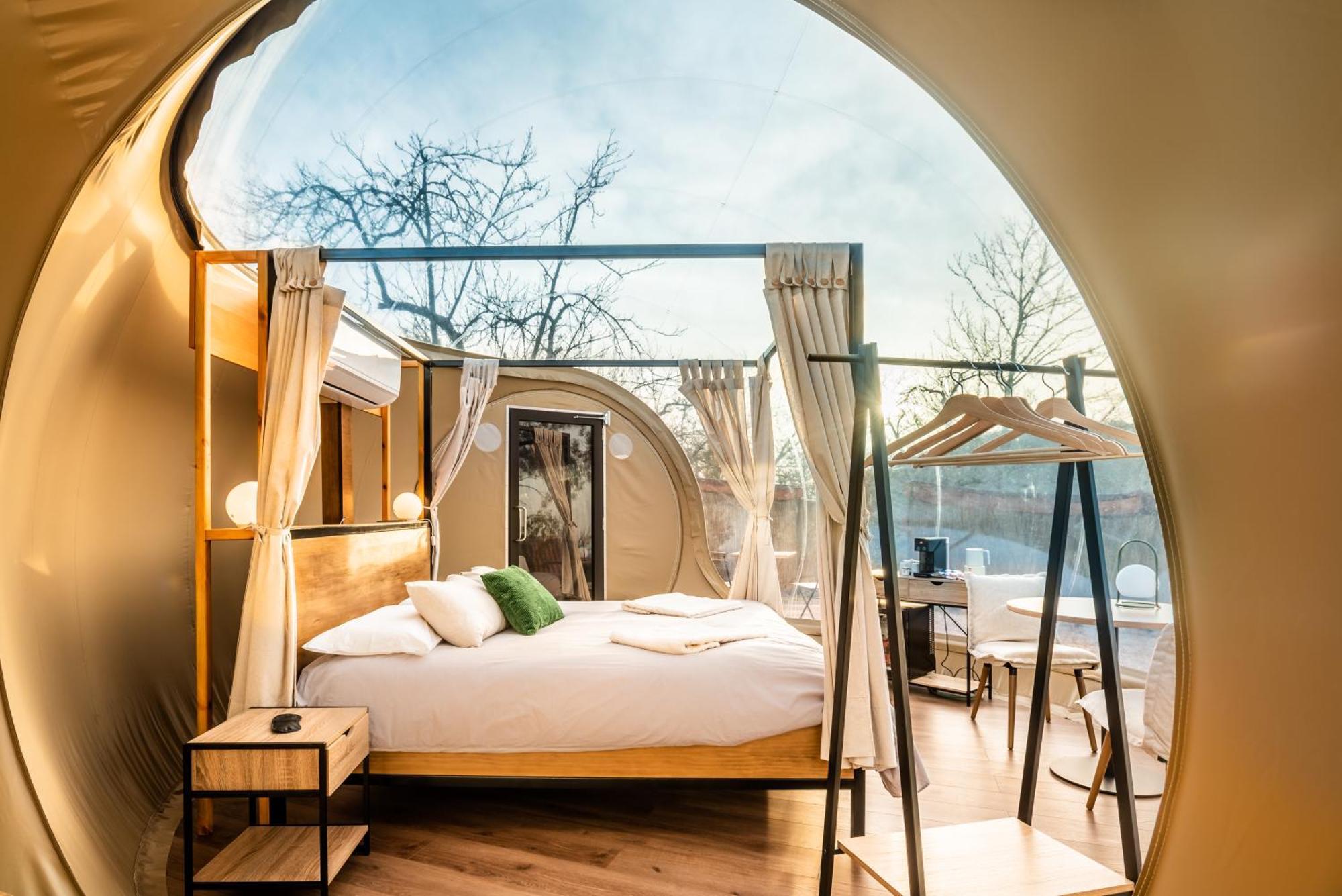 Horizonte Bubble Rooms Cortegana Exteriör bild